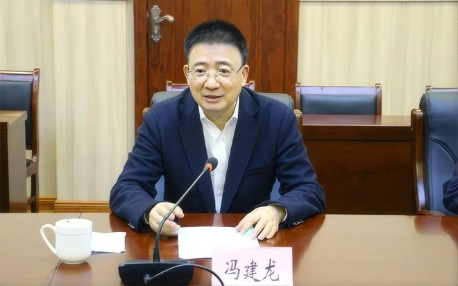 通过民间借贷获取大额回报,利用职务便利低买高卖房产......农行冯建龙被开除党籍(2) 通过民间借贷获取大额回报,利用职务便利低买高卖房产......农行冯建龙被开除党籍(2)