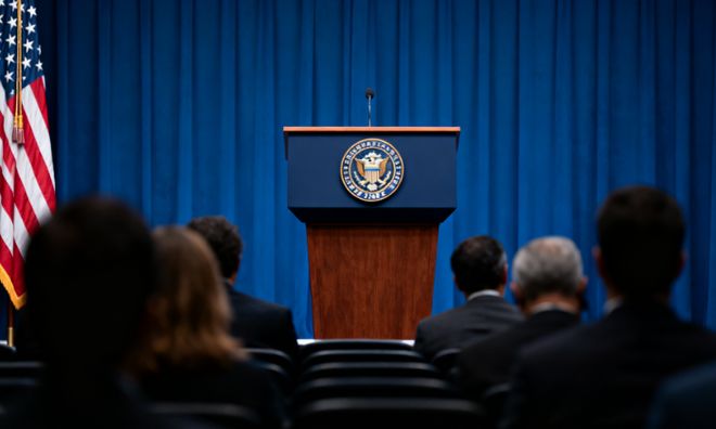 美联储决议全文：暂停降息，米兰和沃勒投下反对票