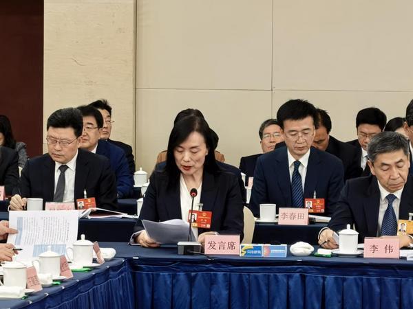 全国人大代表尹花:青岛啤酒以科技创新驱动产品创新 “十四五”营收净利稳步增长(2) 全国人大代表尹花:青岛啤酒以科技创新驱动产品创新 “十四五”营收净利稳步增长(2)